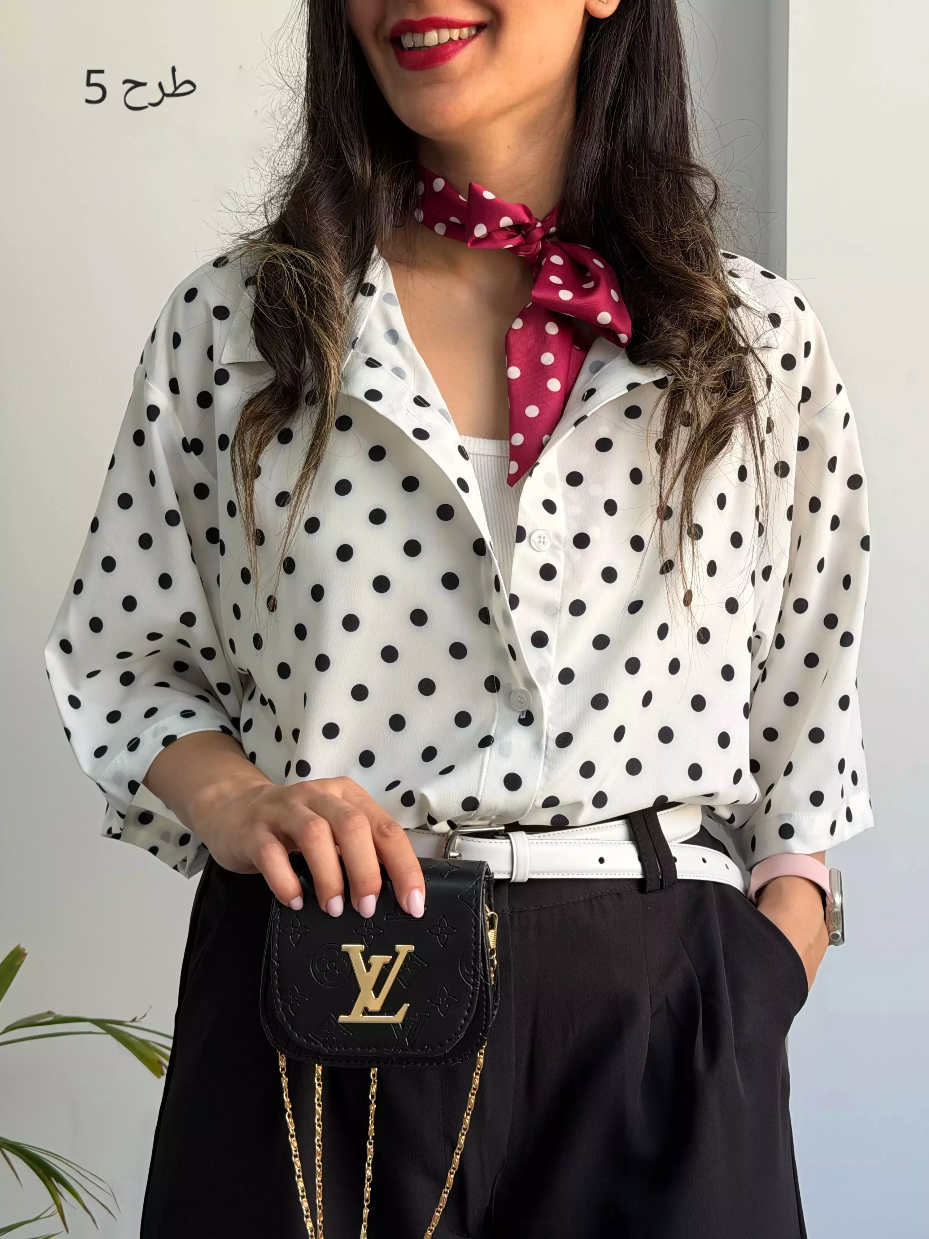 شومیز مانتویی خال خالی ( دارای ایراد جزئی )